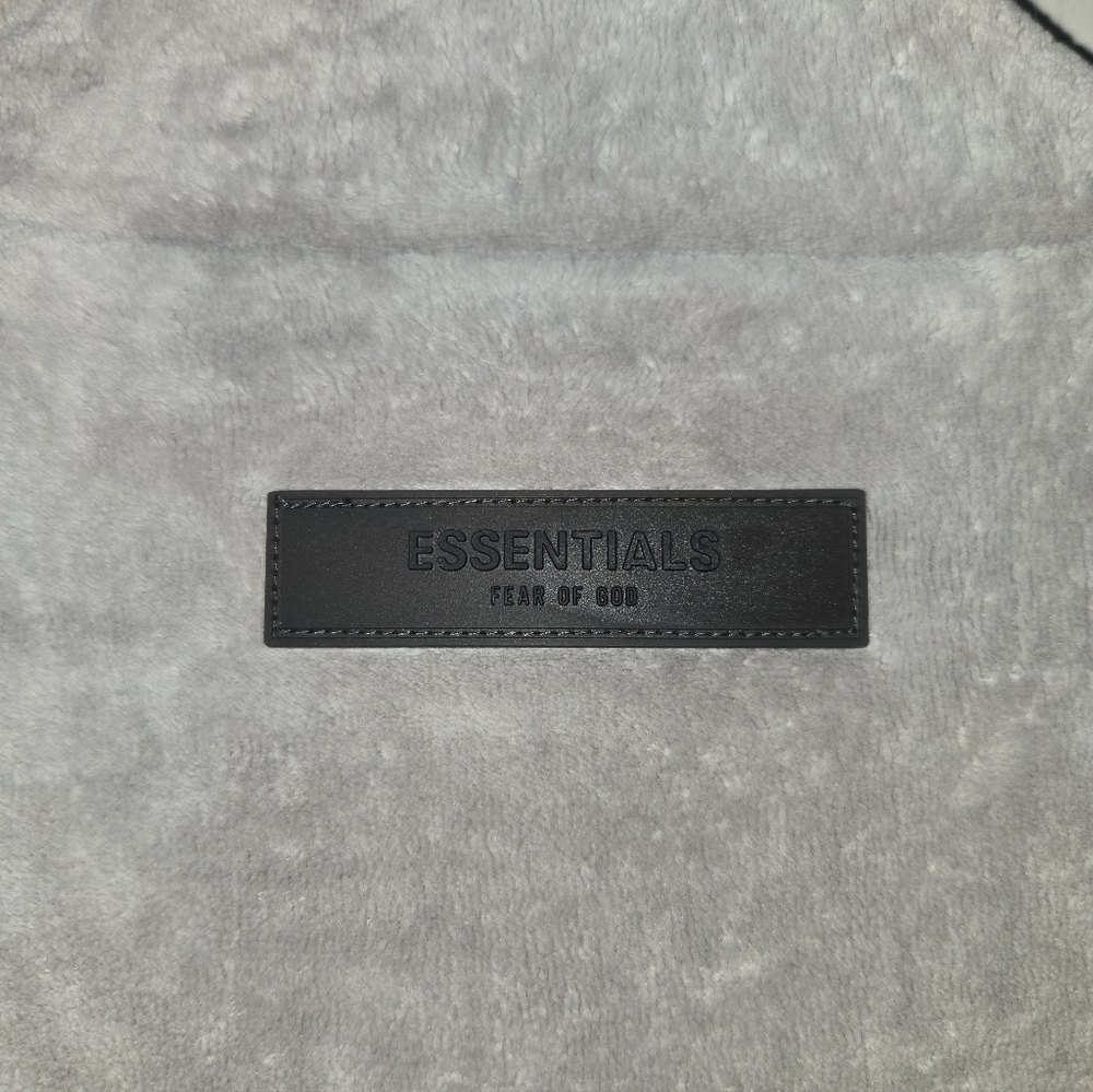 Fear of God Essentials Velour Half-Zip Short Sleeve Pullover Concrete Gray Large - Picture 6 of 7
